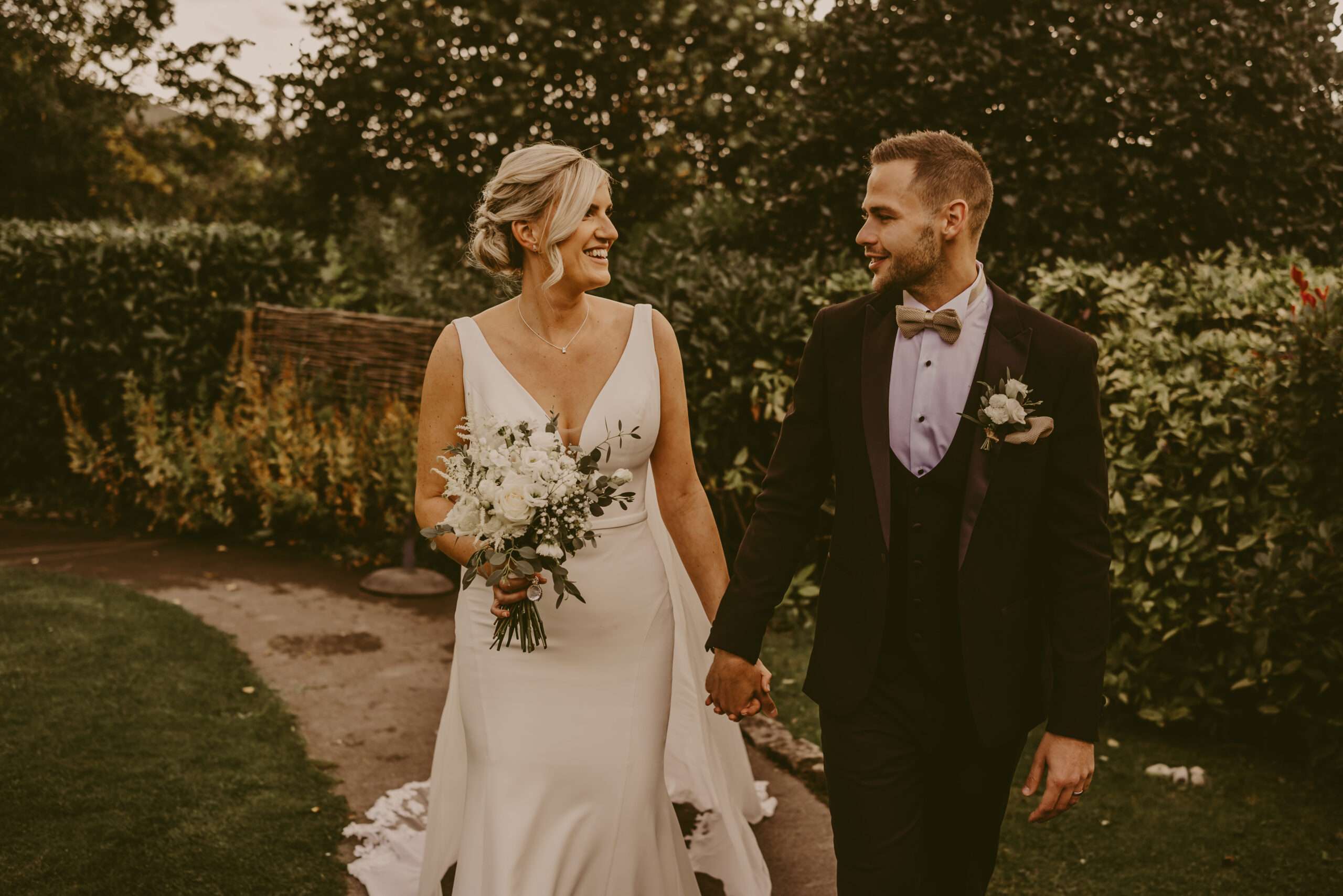 Becky & Matt – Elegant Wedding at the Maynard